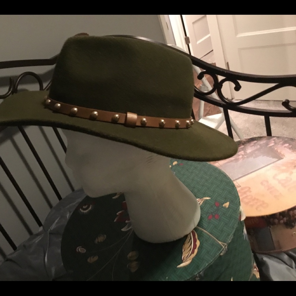 No Boundaries Fedora Green Adjustable Hat - Picture 2 of 15